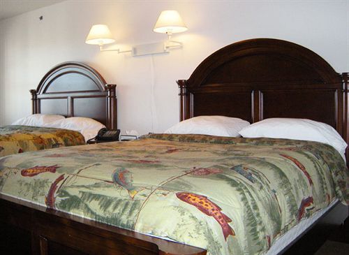 Shore Stay Suites Кейп-Чарльз Екстер'єр фото